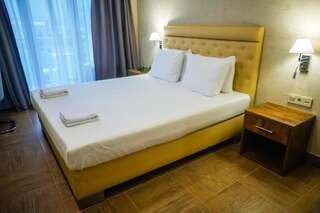 Отель Amza Park Hotel Гагра Двухместный номер с 1 кроватью или 2 отдельными кроватями-15