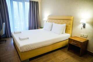 Отель Amza Park Hotel Гагра Двухместный номер с 1 кроватью или 2 отдельными кроватями-25